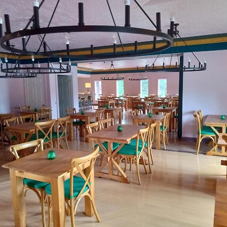 Auberge Pique Nique 셔위니건 외부 사진